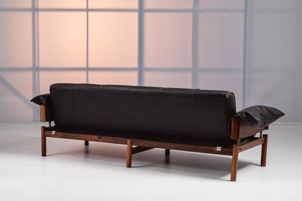 Mamas sofa